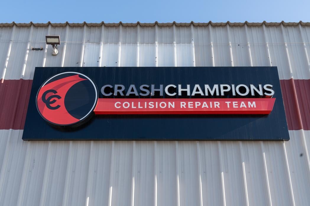Images Crash Champions LUXE | EV Certified Repair Santa Clara Aldo