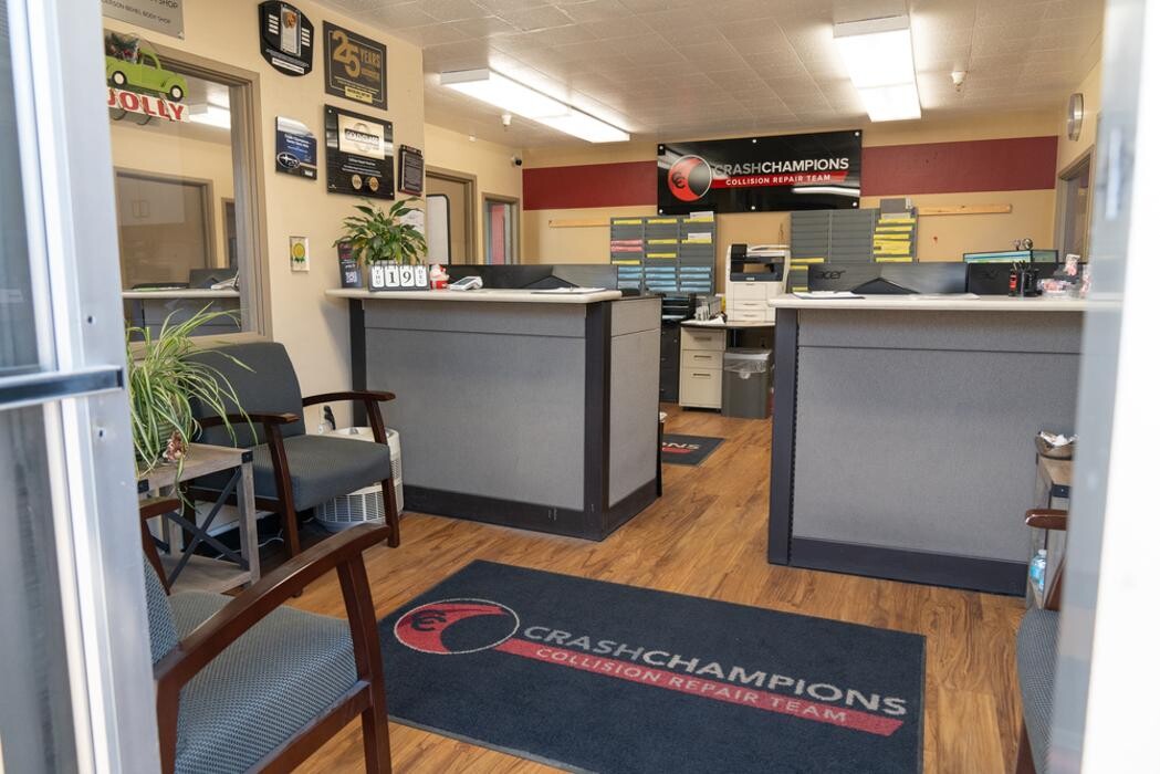 Images Crash Champions LUXE | EV Certified Repair Santa Clara Aldo