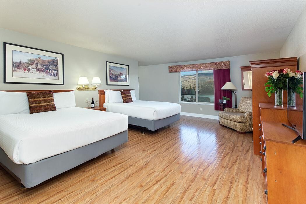 Images The Stratford Inn