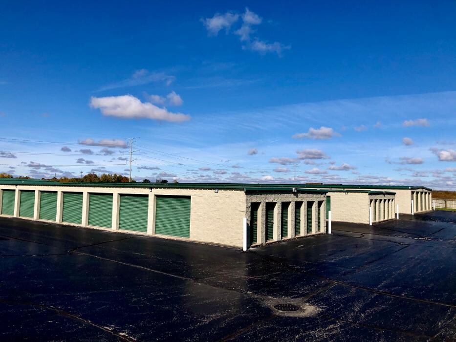 Images Superior Storage - Kenosha