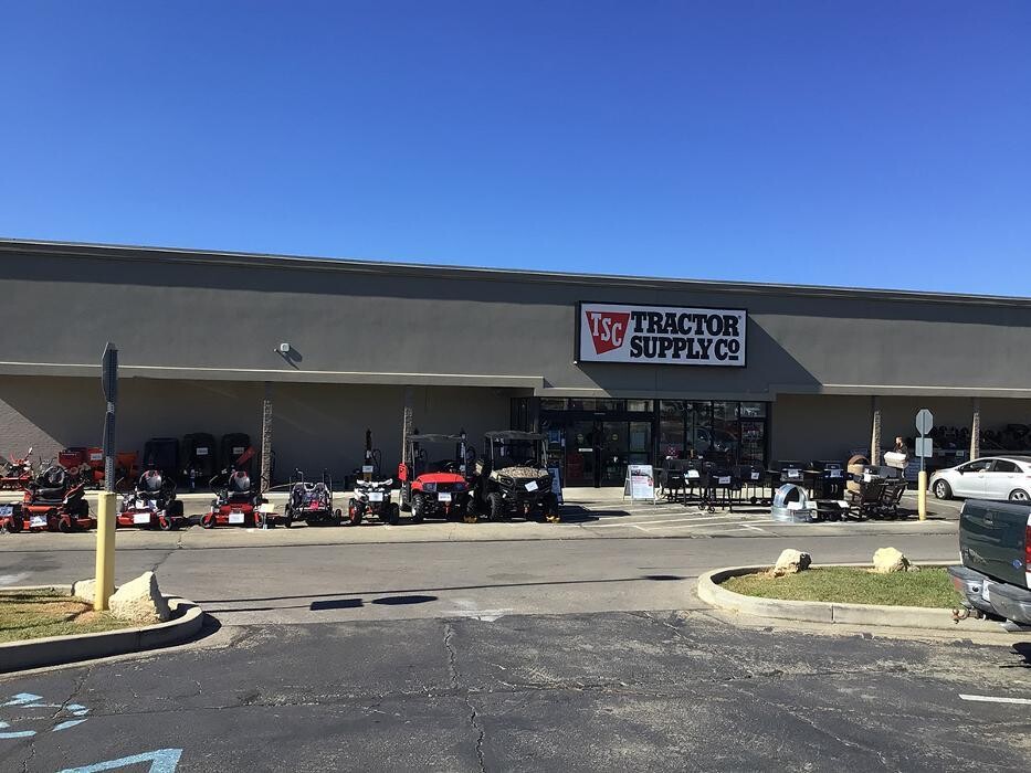 Images Tractor Supply Co.