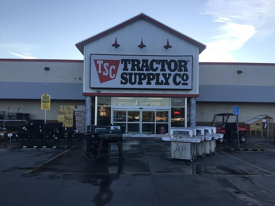Images Tractor Supply Co.