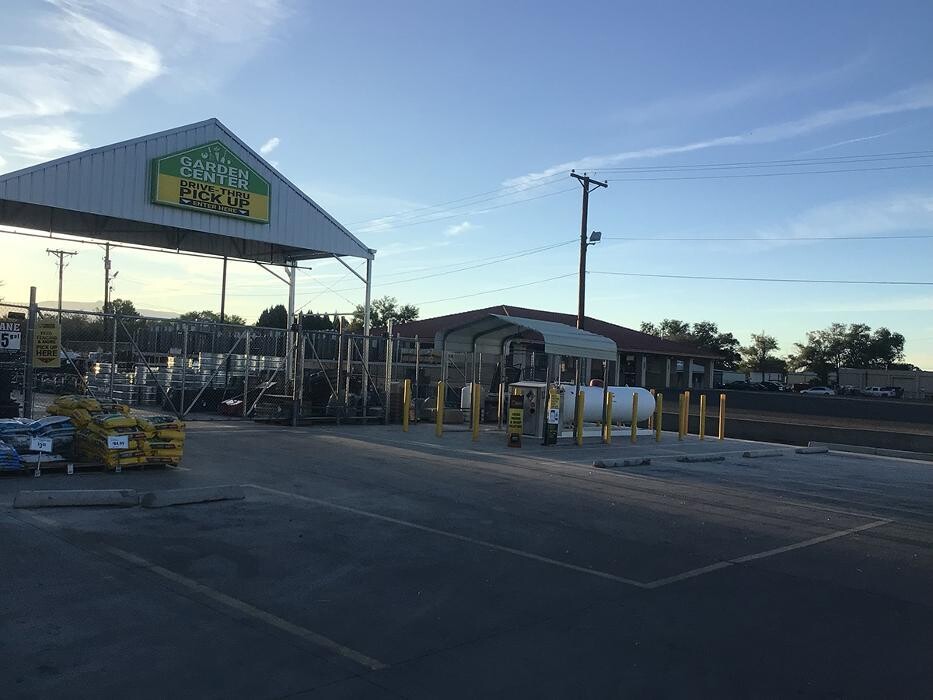Images Tractor Supply Co.