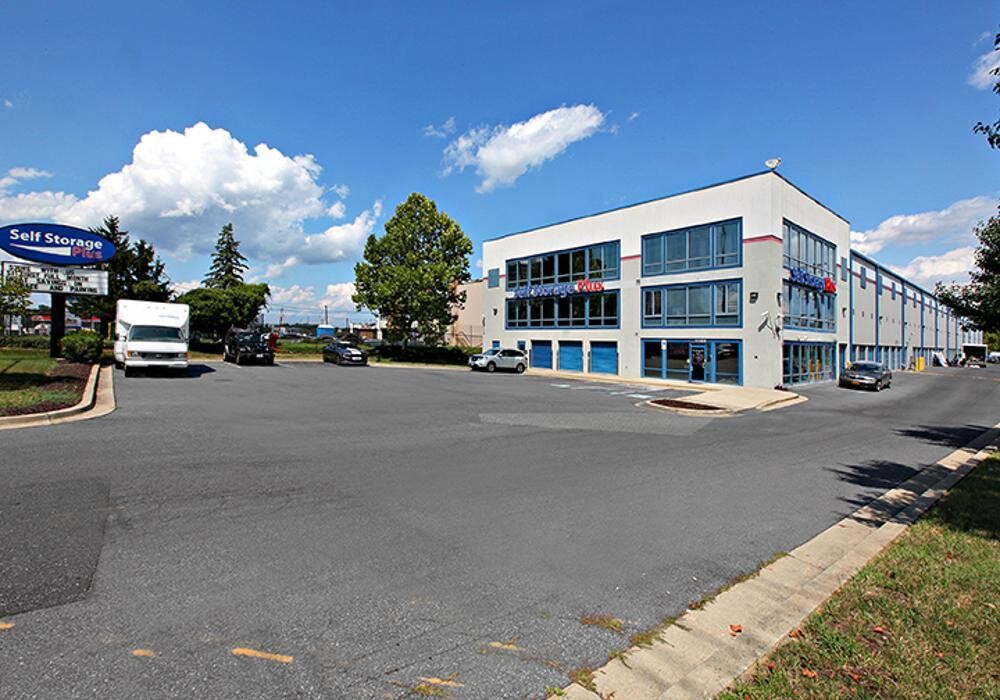 Images Self Storage Plus