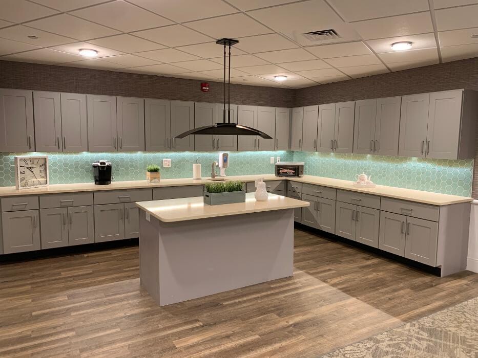 Images River Glen Health Care Center