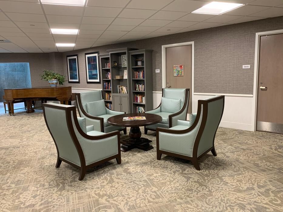 Images River Glen Health Care Center