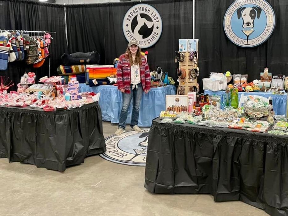 Images Broadmoor East Veterinary Clinic