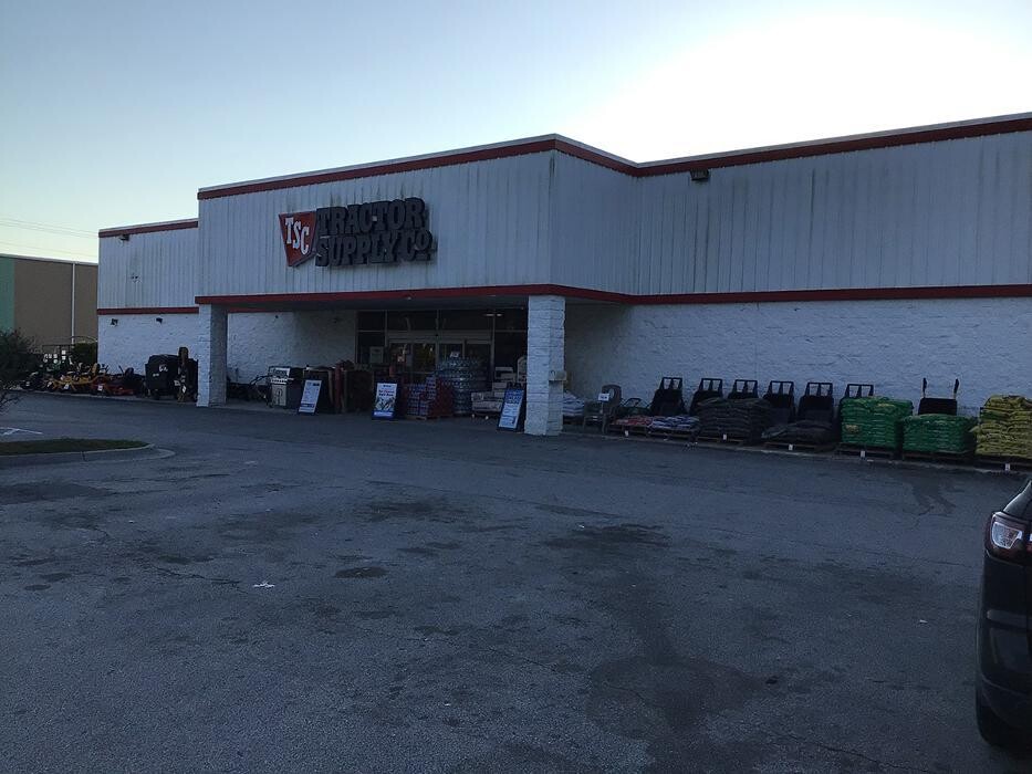 Images Tractor Supply Co.