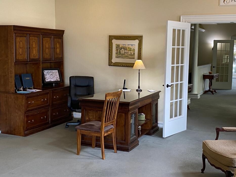 Images Mallett Funeral Home and Crematory