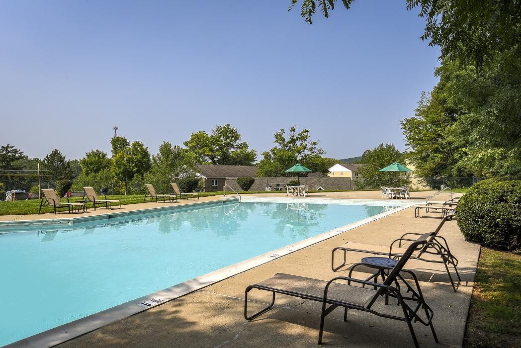 Images Norwood House Apartments