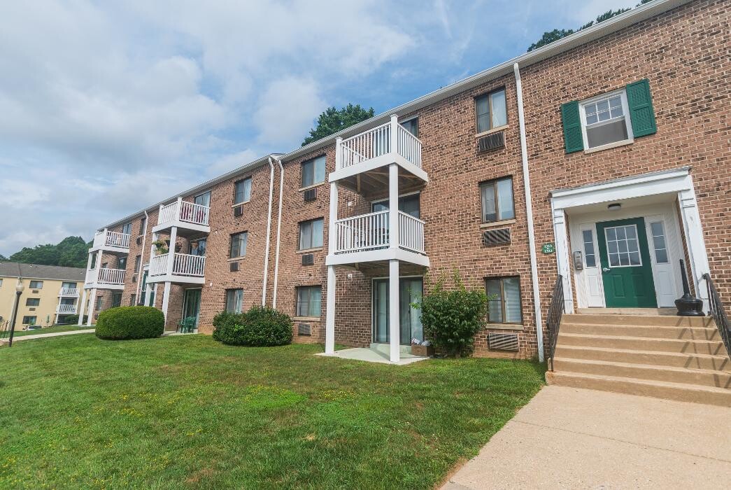 Images Norwood House Apartments