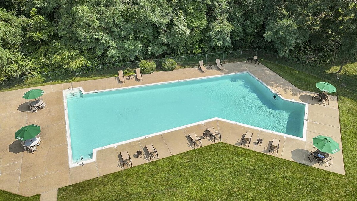 Images Norwood House Apartments