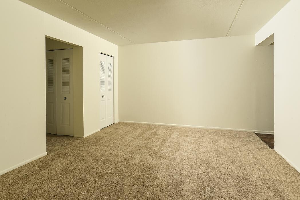 Images Norwood House Apartments