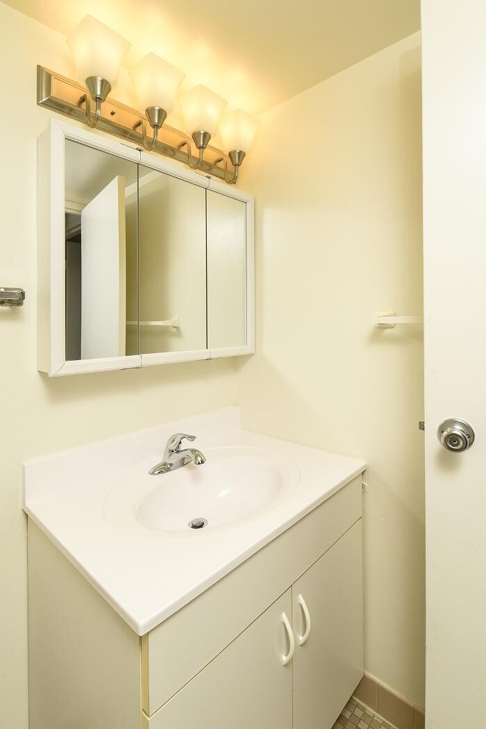 Images Norwood House Apartments