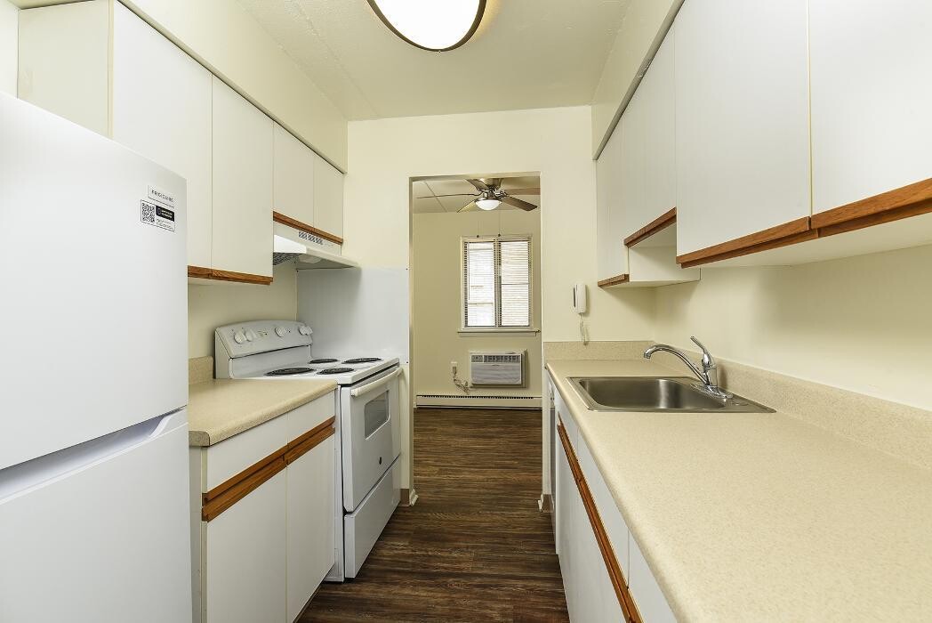 Images Norwood House Apartments