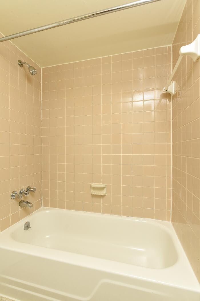 Images Norwood House Apartments