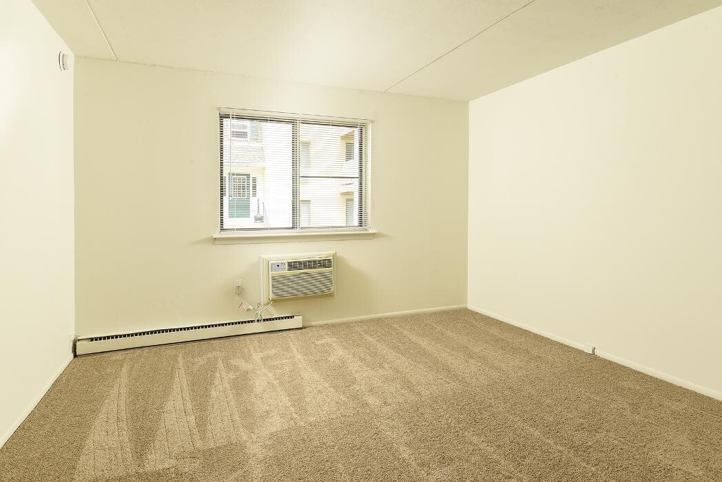 Images Norwood House Apartments