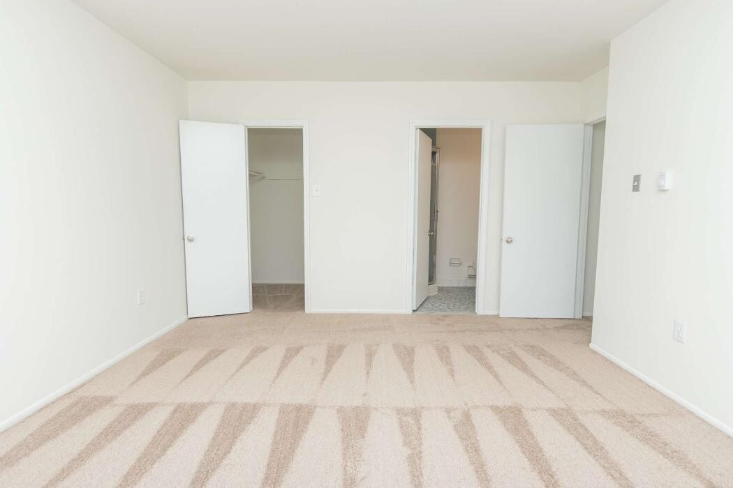 Images Norwood House Apartments