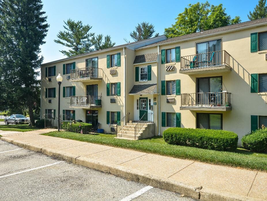 Images Norwood House Apartments