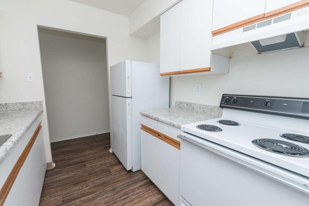 Images Norwood House Apartments