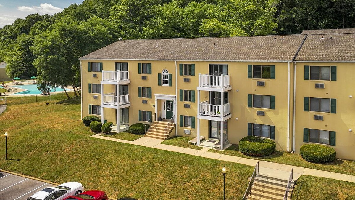 Images Norwood House Apartments