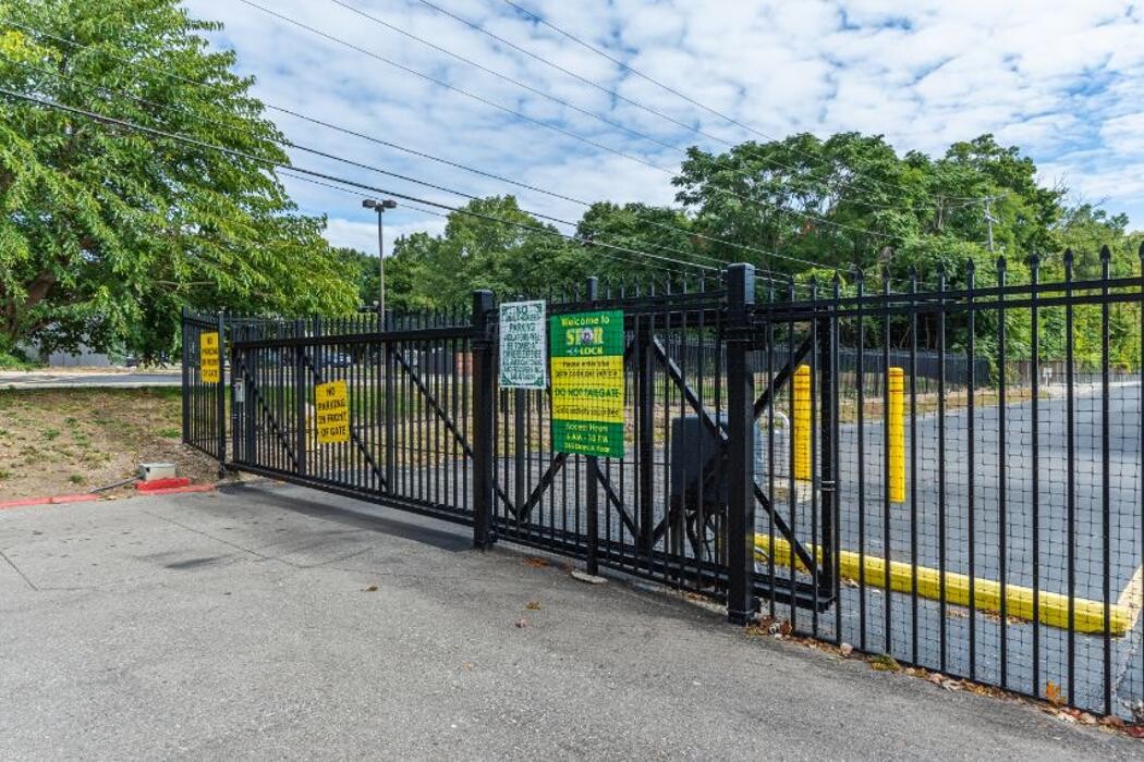 Images Stor-N-Lock Self Storage