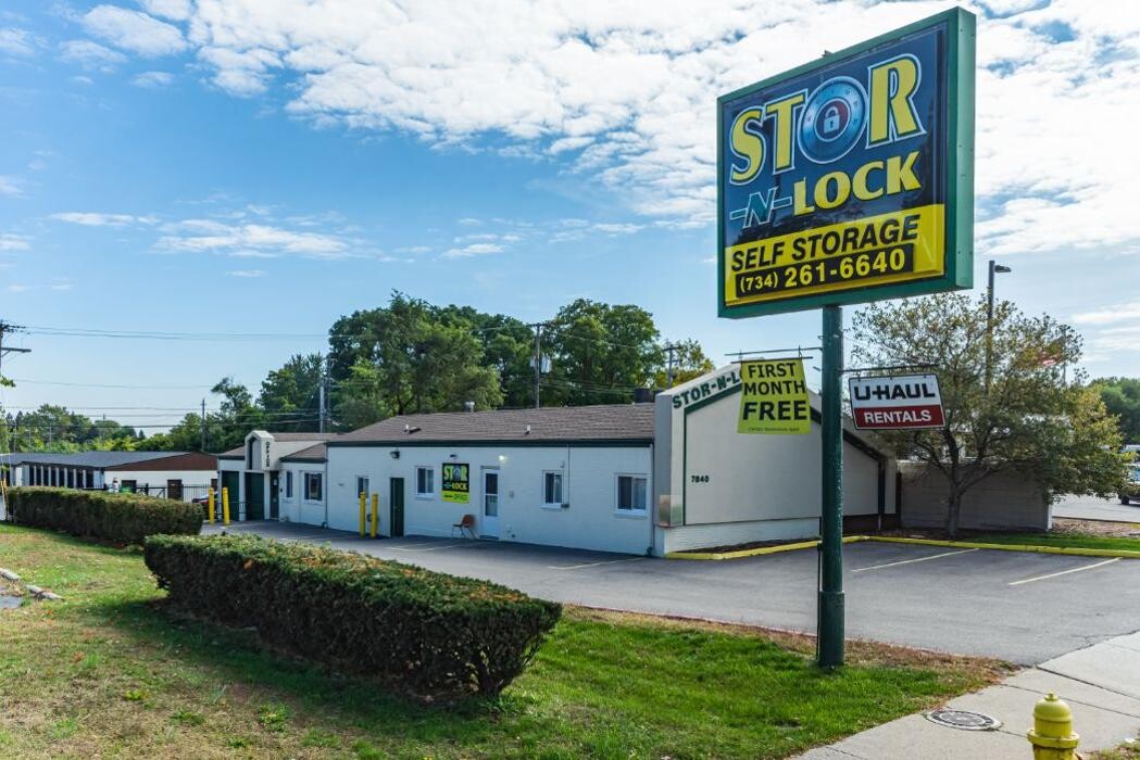 Images Stor-N-Lock Self Storage