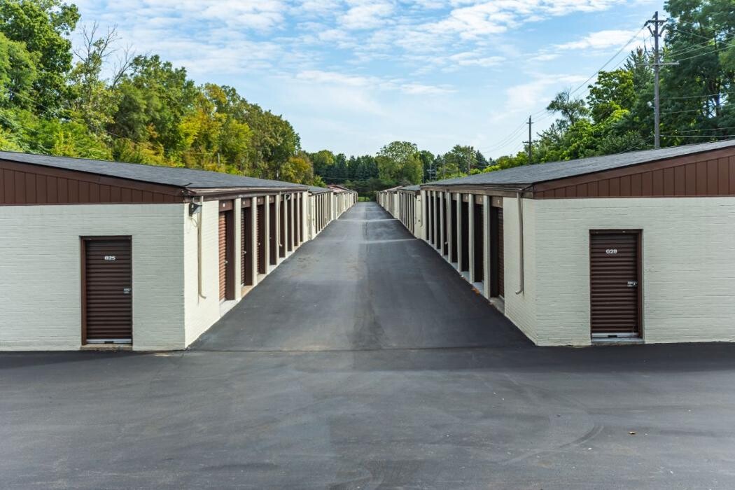 Images Stor-N-Lock Self Storage