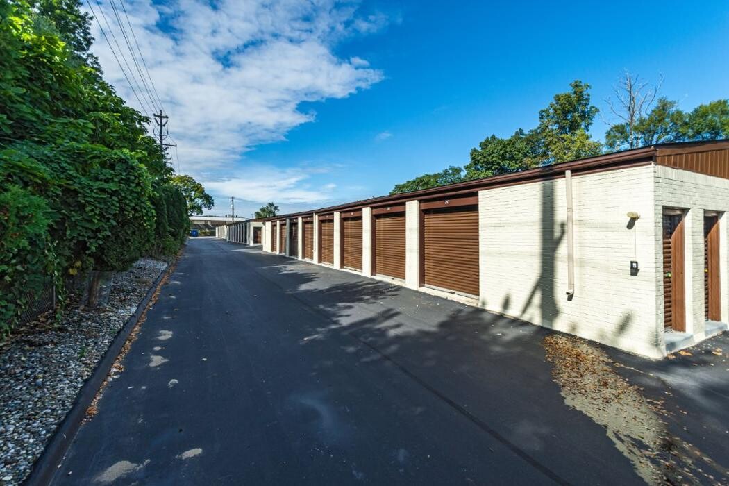 Images Stor-N-Lock Self Storage