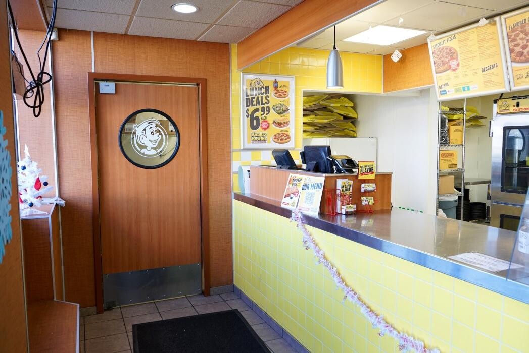 Images Hungry Howie's Pizza