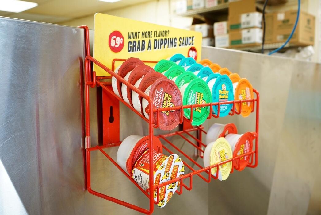 Images Hungry Howie's Pizza