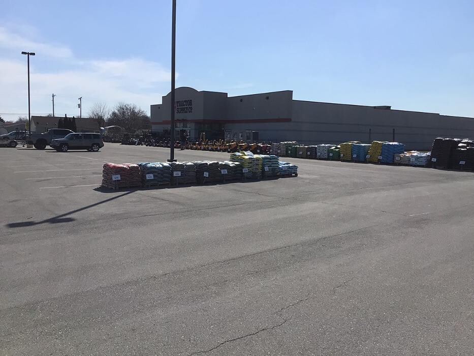 Images Tractor Supply Co.