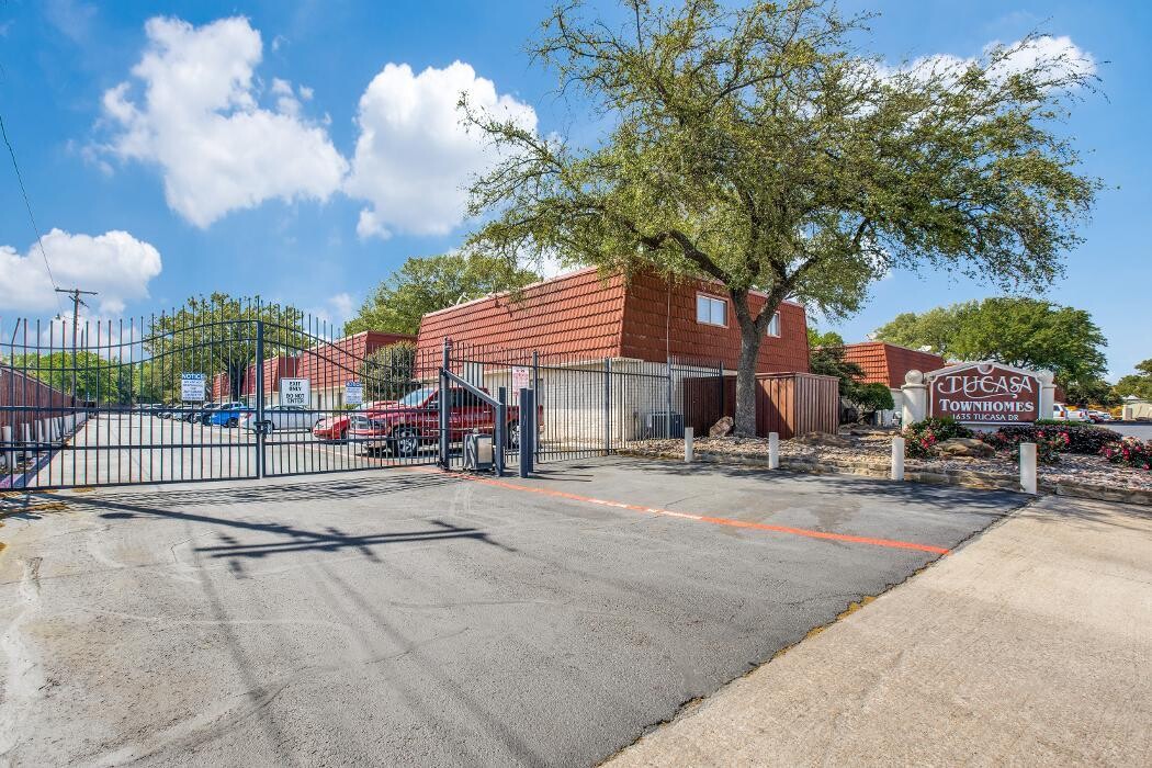 Images Tucasa Townhomes