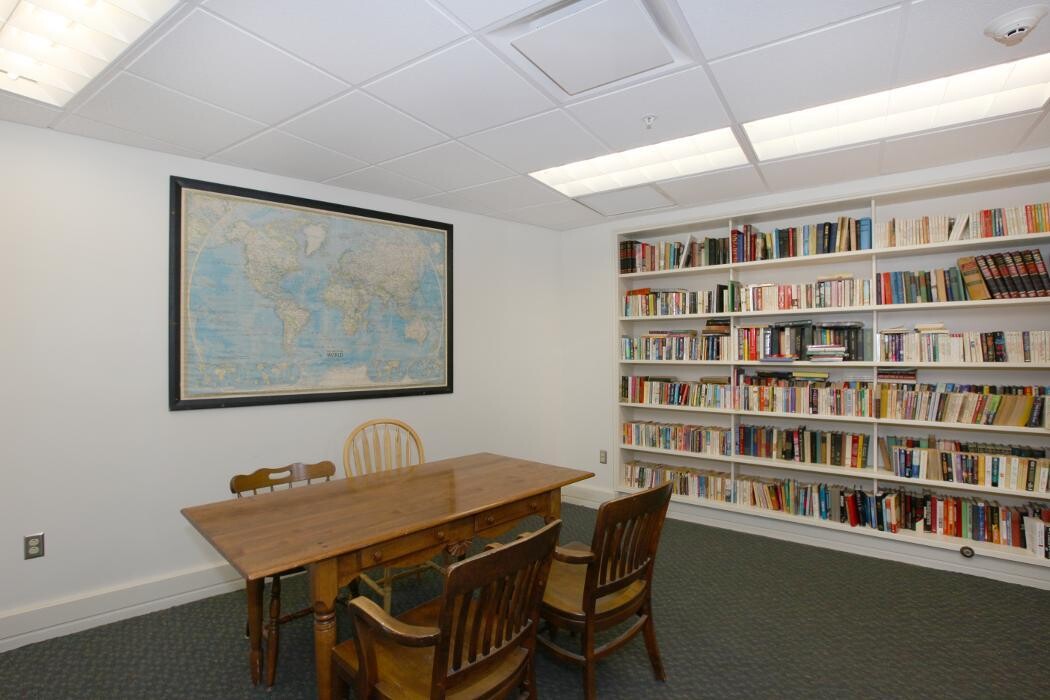 Images Monument Square Apartments