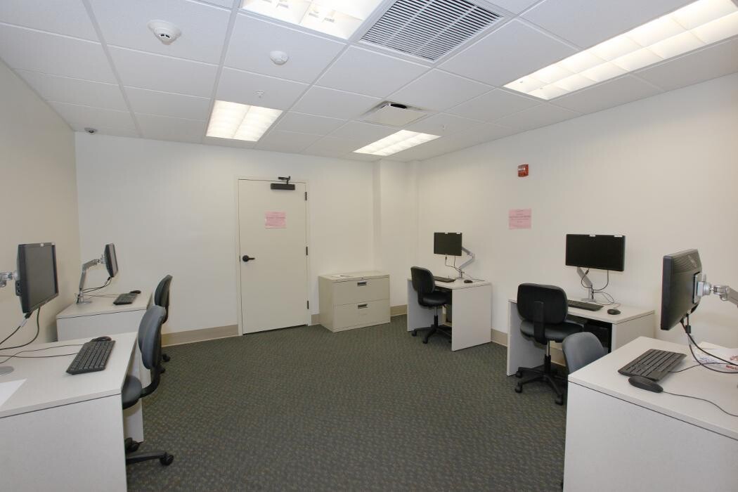 Images Monument Square Apartments