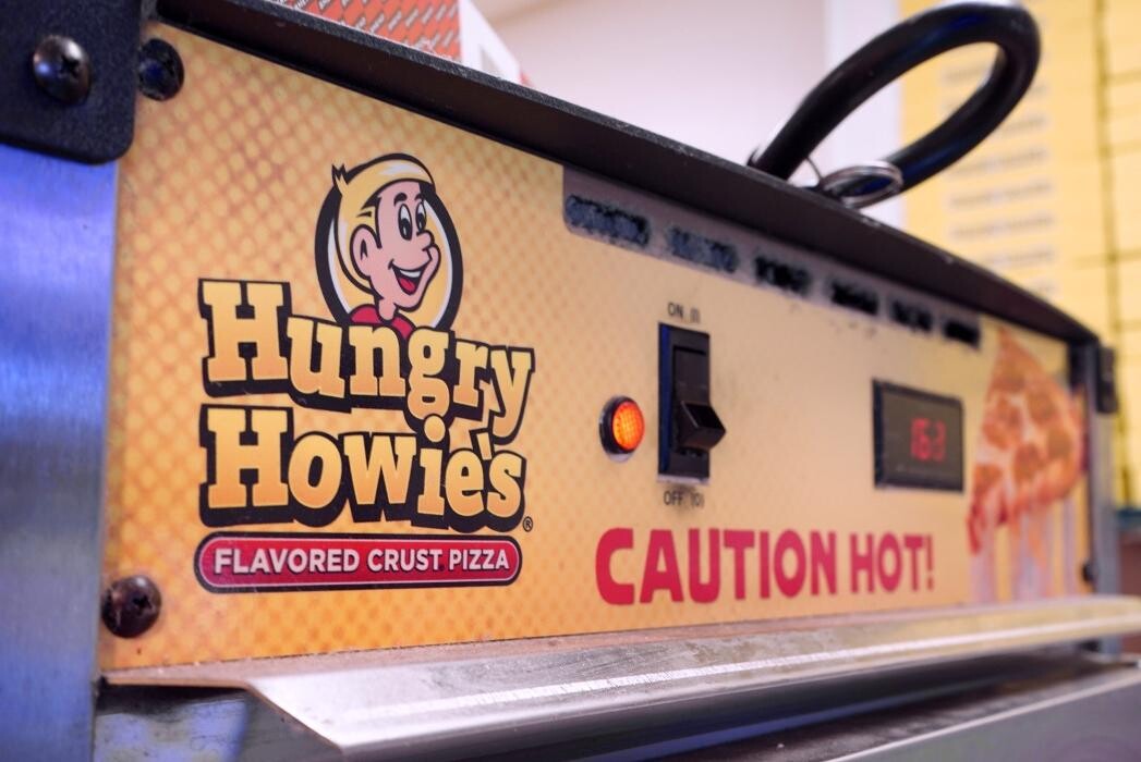 Images Hungry Howie's Pizza