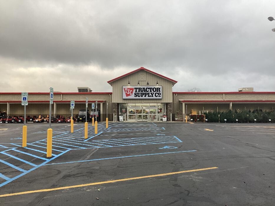 Images Tractor Supply Co.