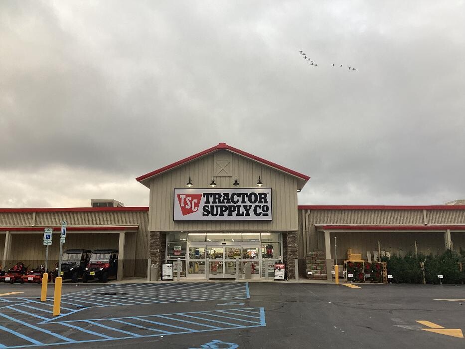 Images Tractor Supply Co.