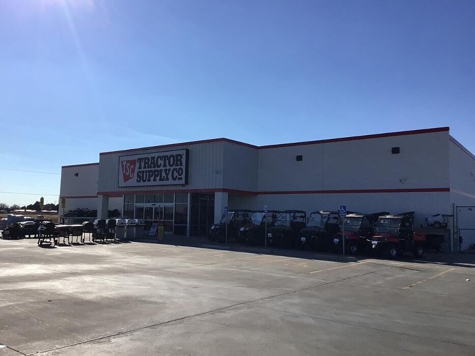 Images Tractor Supply Co.