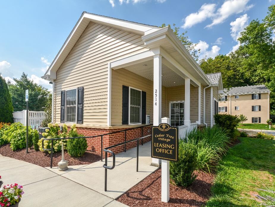 Images Cedar Tree Apartments