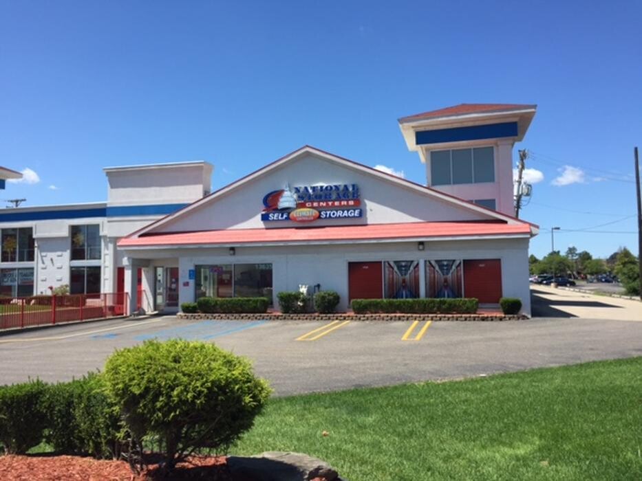 Images National Storage Centers - Livonia
