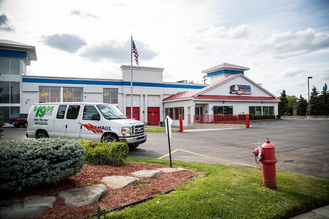 Images National Storage Centers - Livonia
