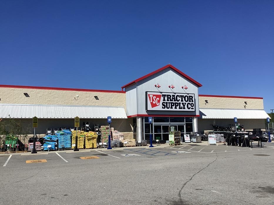 Images Tractor Supply Co.