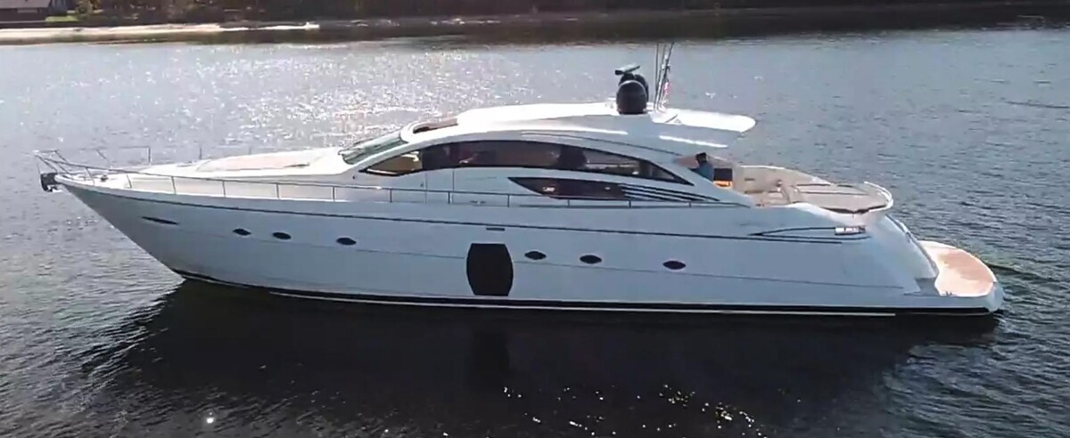 Images Newport Yacht Broker