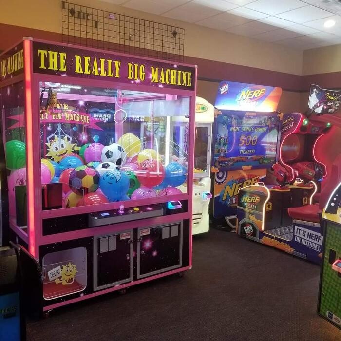 Images Happy Joe's Pizza & Ice Cream - Grand Forks
