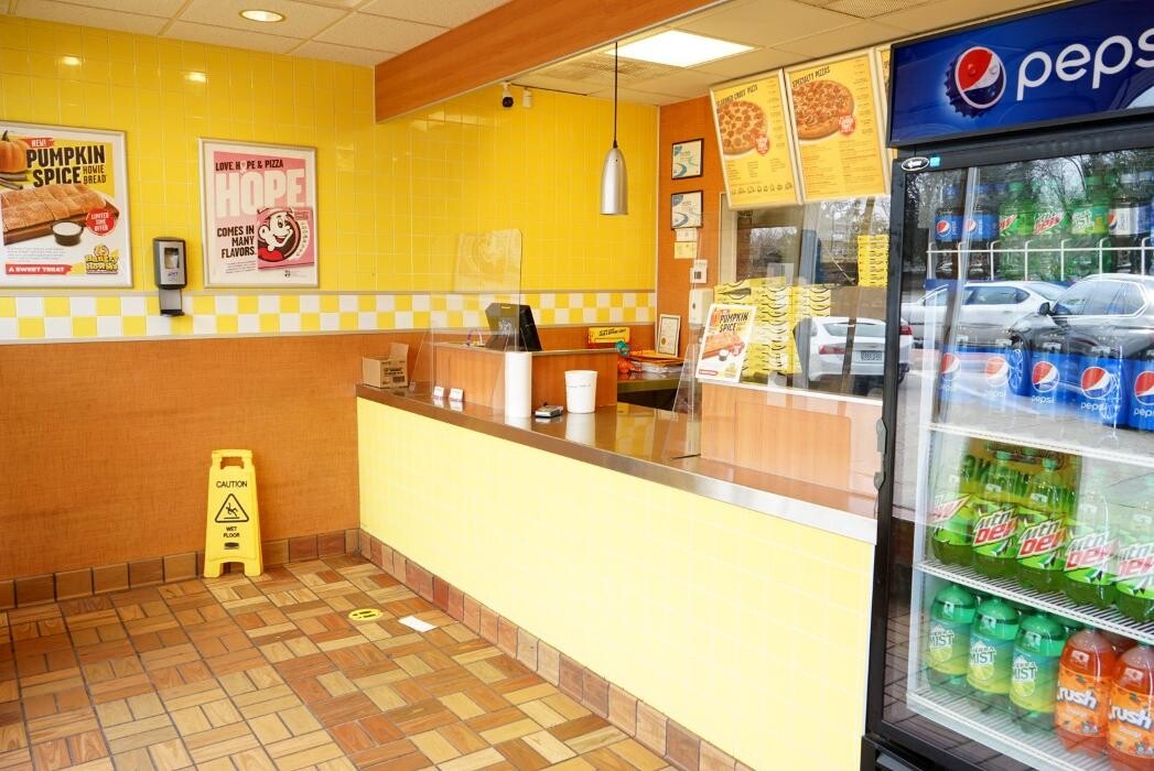 Images Hungry Howie's Pizza