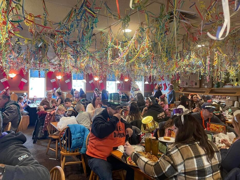 Images Happy Joe's Pizza & Ice Cream - Green Bay