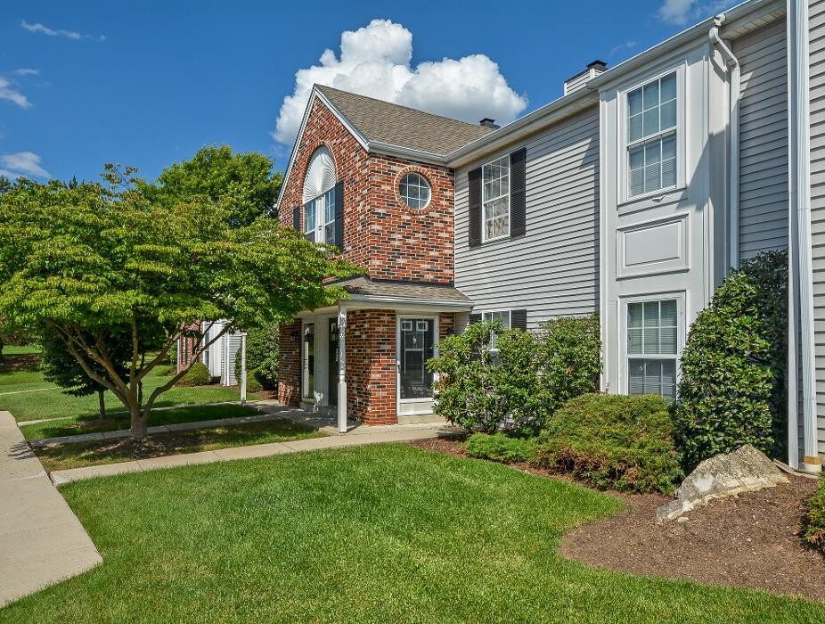 Images Victoria Crossing Apartments