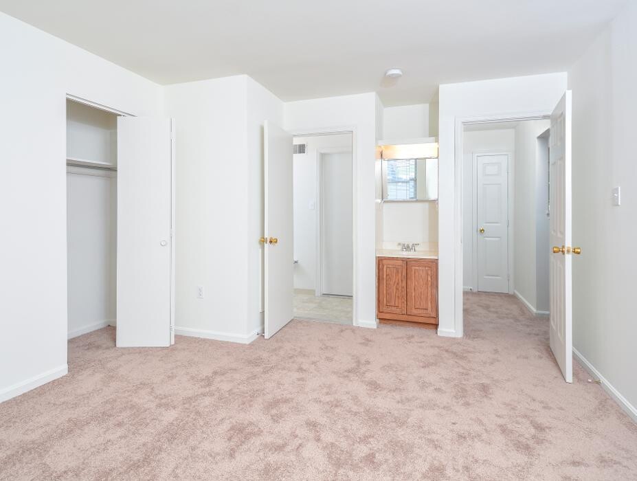 Images Victoria Crossing Apartments