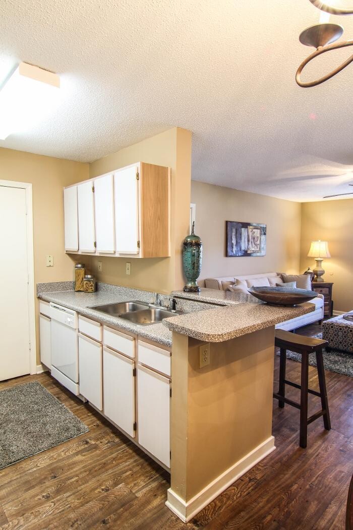 Images The Colony Apartment Homes